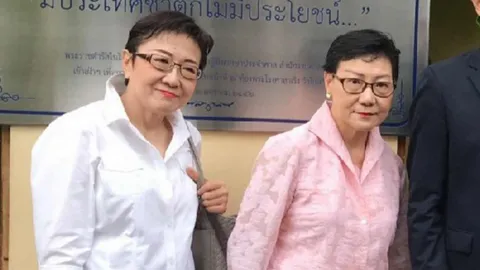 รอลงอาญา 2 ป้าทุบรถ ศาลปรับ 1.2 หมื่น ชี้เหตุเครียด-โกรธสะสม 