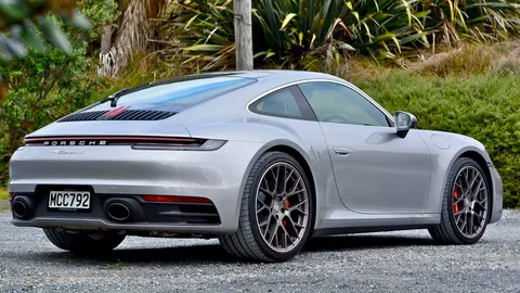 จากอ็อคแลนด์ถึงปทุมธานี ทดสอบ PORSCHE 911/992 CARRERA S และ 4S