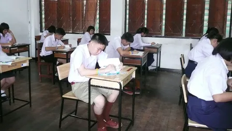 ทปอ.ให้มหาวิทยาลัยตัดสินใจ 71 คน