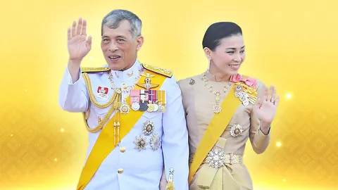 พระคู่ขวัญคู่พระราชหฤทัย พระบรมราชินีผู้องอาจเข้มแข็ง