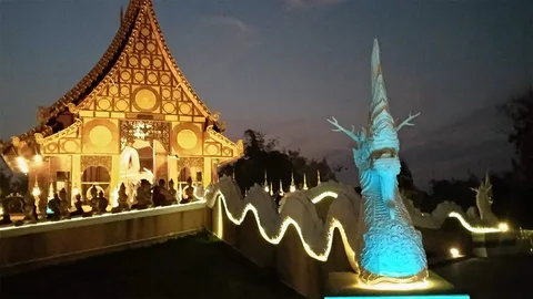 "พระสิงห์สานชนะมาร" สร้างด้วยไม้ไผ่ทั้งองค์