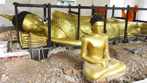 หลวงพ่อนอนเข้าฝัน คนแห่คืนของเก่าไว้ใต้ฐาน ทิ้งเป็นสมบัติวัดตลอดกาล