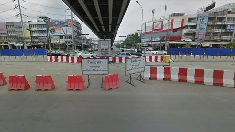 หวั่นรถติดให้เลื่อนไปก่อน-ห้ามเลี้ยวขวาแยกศรีนุช