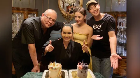 รักนี้ไม่มีปัญหา "ท็อป-จรณ" ลงภาพร่วมอวยพรวันเกิดแม่ แฟนสาว "หยดน้ำ-นัดดาภรณ์"