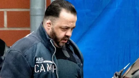 ศาลเมืองเบียร์สั่งจำคุกตลอดชีวิต บุรุษพยาบาลโฉด ฆ่าคนไข้ 85 ราย