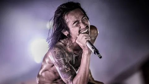 ตูน บอดี้สแลม ไม่ทน โต้กลับหลังถูกมองนำเงินบริจาคไปใช้ส่วนตัว 