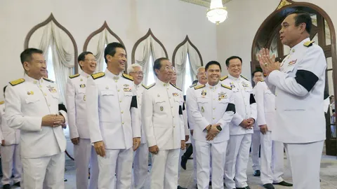 ประมวลภาพ “ประยุทธ์” นายกรัฐมนตรีสมัย 2 ในพิธีรับพระบรมราชโองการโปรดเกล้าฯ
