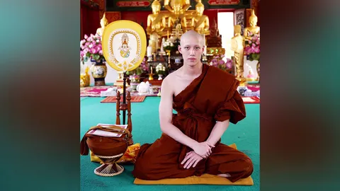 ต่อ ธนภพ บวชเงียบ ขอศึกษาพระธรรม และทดแทนคุณพ่อแม่