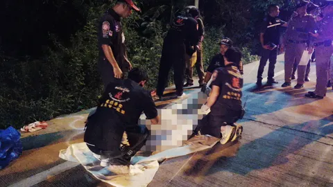 ประกบยิงหนุ่มโรงงานสุดโหด ร่างพรุนด้วยกระสุน ตายคาพงหญ้า คาดปมวิวาท