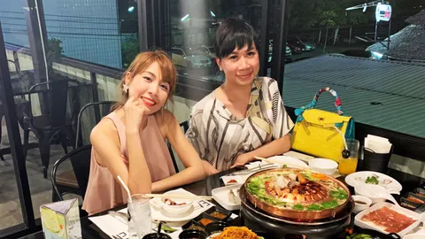 “หมูกระทะไฮโซ”