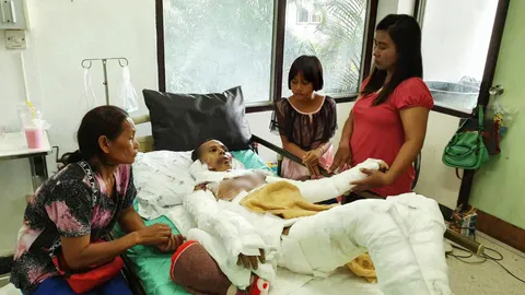 สุดทรมาน หนุ่มป่วย"หนังเน่า" รับจ้างฉีดยาฆ่าหญ้า ซึมซาบสารเคมี 