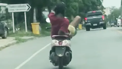 รวบหนุ่มนอนขี่จยย. อ้างปวดเอว สารภาพทำเพราะอยากลงกินเนสส์บุ๊ก