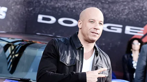 ชาวเน็ตแนะนำ "จัสติน ลิน" ผู้กำกับฟาสต์ 9 เพิ่มบทดริฟต์เจ๋งๆ บนถนนไทย