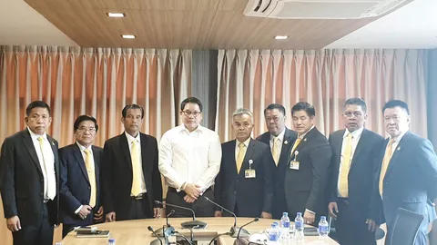 หัวหน้าพลังประชารัฐ เคลียร์ใจ ส.ส.ใต้-อีสาน เดินหน้าทำงานผ่านระบบพรรค