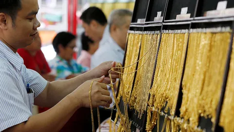 ราคาทองพุ่งแรง เปิดตลาดปรับขึ้น 350 รูปพรรณขายบาทละ 20,750