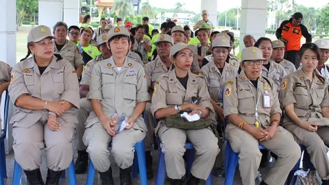 อปพร.เขตคลองเตยกระโดดหอทดสอบสภาพจิตใจ