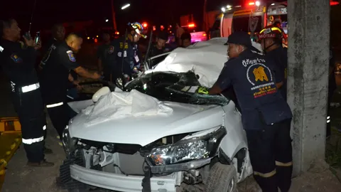 ตลก “โล้นซ่า ต๊ะติ๊งโหน่ง” เศร้า ลูกชายขับเก๋งชนเสาไฟฟ้าดับพร้อมแฟนสาว