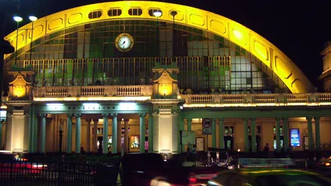 สถานีรถไฟหัวลำโพง ครบรอบ 103 ปี กำลังกลายเป็นตำนาน ย้ายไปบางซื่อ