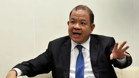 'พิชัย' ชี้ รบ.คสช.ควรสนใจสื่อหลักต่างประเทศวิจารณ์"ดูดส.ส."ในไทย 