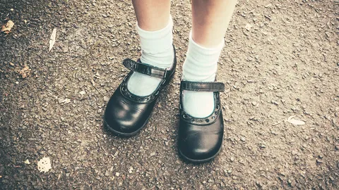 โรงเรียนแจง พี่เลี้ยงค่ายคุณธรรม ม.4 โดนสั่งคาบรองเท้าเก็บเข้าที่