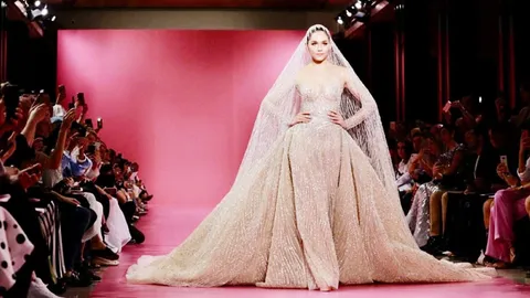 แม่มาแล้ว ชมพู่ อารยา สวยสะพรึงโชว์ชุดฟินาเล่ระดับโลก ดูแซ่บและแพงมาก