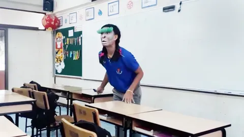 "ครูบอลลี่" เผยจุดเริ่มต้น แต่งหน้าแปลกสอนภาษาอังกฤษ จนดังสนั่นโซเชียล