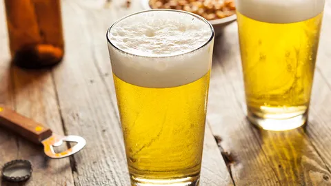 หมอเตือน สายแข็ง "ซดเบียร์เร็ว" เสี่ยงแอลกอฮอล์ในเลือดพุ่ง อันตรายถึงตาย