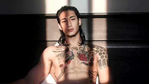 "ไป่ ทา ควน" หนุ่มเมียนมายุคใหม่ หล่อ แข็งแรง ทาสแมว ถูกใจสเปกสาวไทย