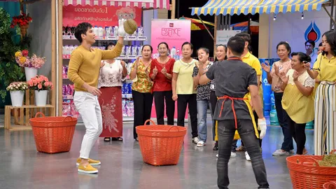 “โบ๊ท” ไม่เกี่ยง แข่งรับทุเรียนมือเปล่า!