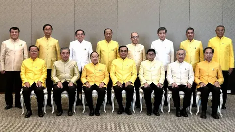 ไม่มีใครสาปแช่งประเทศตัวเอง