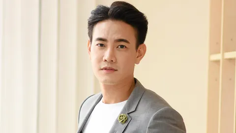 "ฟลุค" ประคบประหงม "แอปเปิ้ล" แพ้ท้อง