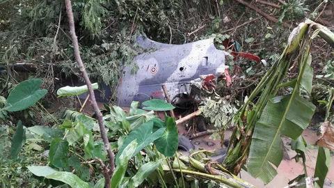 สดุดีครูฝึกใจเพชร สละชีพ ช่วยศิษย์ประคองเครื่อง ก่อนดิ่งกระแทกพื้น