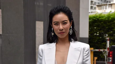 "คริส" ไม่พูดเยอะ อุบรักหนุ่มใหม่ ลั่นขอเก็บเอาไว้ เปิดตัววันแต่งทีเดียว (คลิป)