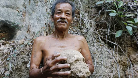 เจอกะโหลก โครงกระดูกมนุษย์โบราณ ซุกถ้ำอิโส กลัวอาถรรพณ์ ไม่มีใครกล้าแตะ