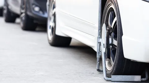 จอดรถผิดที่แค่ปรับ แต่ทำลายเครื่องล็อกล้อมีสิทธิ์ติดคุก