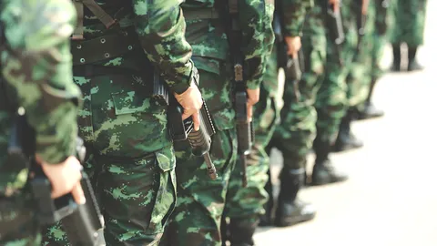 ไม่พบชื่อ "แพรวา" มาสมัครทหารมีแค่ชื่อ "รวินภิรมย์ อรุณวงศ์" แต่สอบไม่ผ่าน