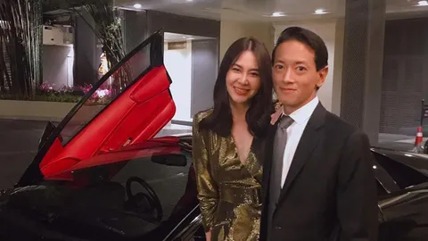 น้ำตาลเรียกพี่ นาเดีย อวดภาพสามีพาซิ่งซุปเปอร์คาร์ไปฉลองครบรอบแต่งงาน