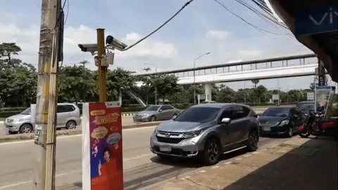 ตร.สกลนคร เร่งตรวจวงจรปิดหากระบะไล่ยิงเก๋ง แปลกใจไม่มีใครมาแจ้งความ