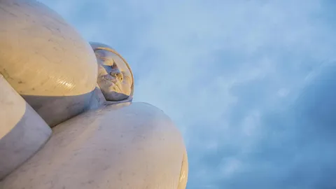 มุมมองแปลกตา