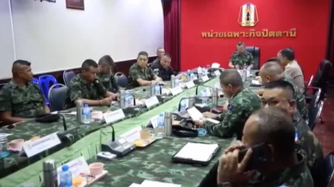 แม่ทัพภาคที่ 4 ส่งกำลัง 1หมื่นนาย ล้อมหมู่บ้านกอแลบีเละ ล่าโจรถล่ม อส. (คลิป)