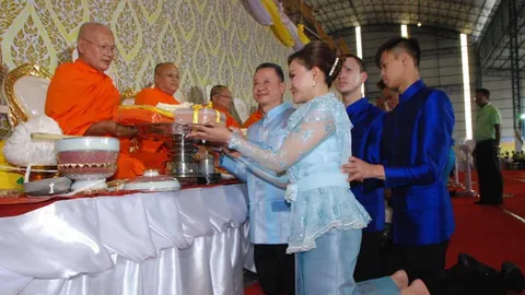 เจ้าของโรงสี เศรษฐีใจบุญ ทำบุญวันเกิด บูชาแม่โพสพ 3 ล้าน 