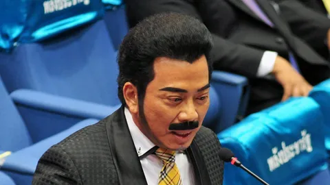 ชอบลุงหนวด