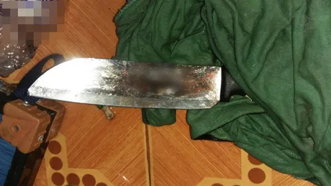 สิ้นเสียงทะเลาะ สาวถูกปาดคอสาหัส คาดฝีมือแฟนใบ้