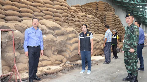 เอกชนโวย อคส.ค้างค่าเช่ากว่า 467 ล้านบาท ทิ้งข้าวเน่าเสียหายถึง 30 ล้าน