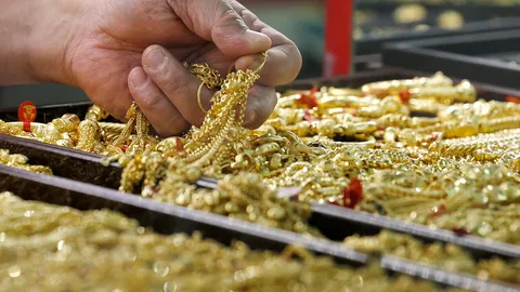 ทองเปิดตลาด บวกแรง 250 รูปพรรณขายออก บาทละ 22,050