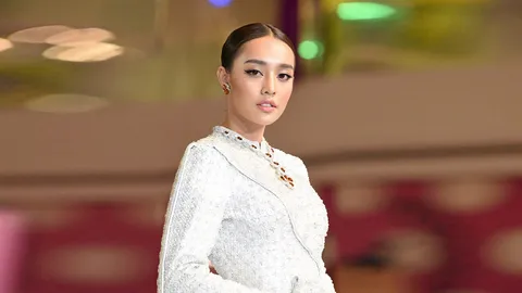 “น้ำตาล” นำทัพนางแบบเดินแฟชั่นโชว์ชุดผ้าไหม ทรัพย์แผ่นดิน ศิลป์สยาม : Thai Treasures