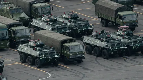 ยานเกราะประชิดเมือง