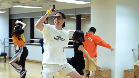 J ADRENALINE 360 องศา "เจ" ชวนแดนซ์ปาร์ตี้เลเวลสุด