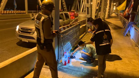 หนุ่มใหญ่คิดสั้น ซดยาฆ่าตัวตาย โดดสะพานกรุงเทพจมหาย จนท.ยังไม่พบตัว 