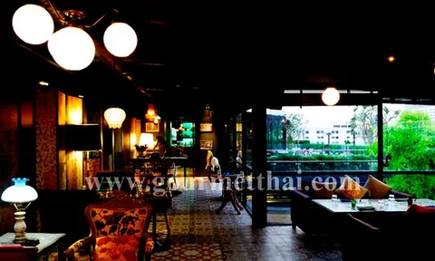 อิ่มอร่อย ตามรอยสุขุมวิท